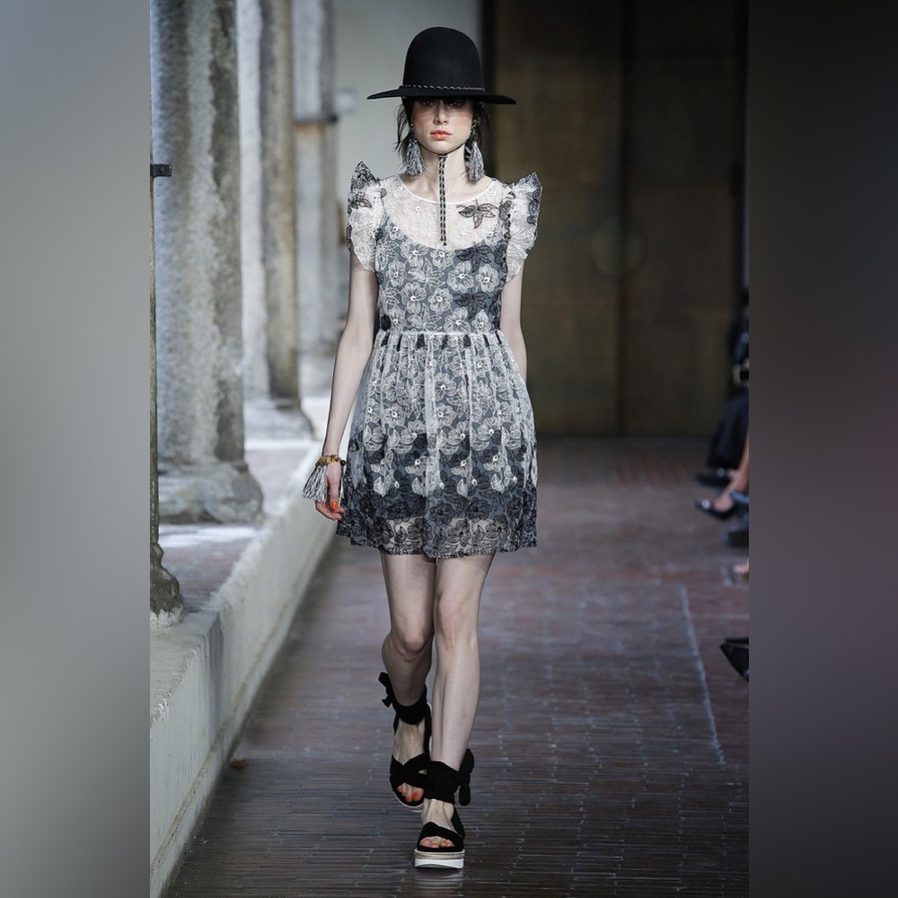 😍NWT😍 Blugirl Blumarine Lace Pattern Mini Dress w/ Tags 👗